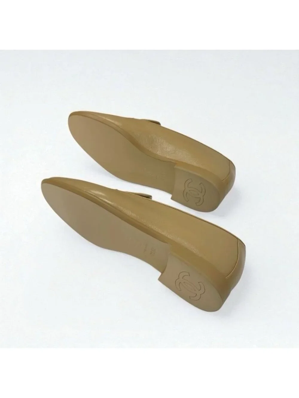 Chanel Loafer Leather Shoes Beige Coco Mark Pearl - Picture 6 of 10